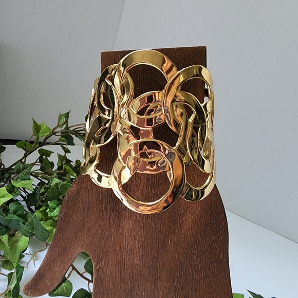 Sequin Gold Circles Open Cuff Bracelet - Picture 2 of 6